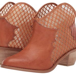 Kelsi Dagger Brooklyn® Keenan bootie.